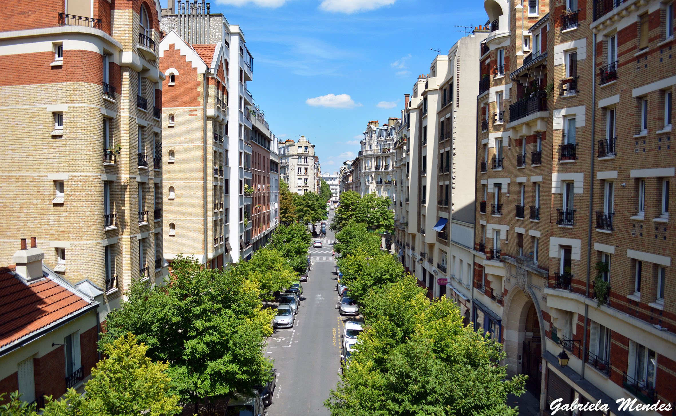 Uma das vistas que se tem na Promenade Plantée. Dá até para dar uma espiadinha no apartamento dos outros :P