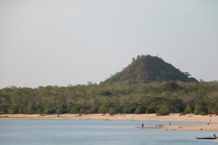 Gírias paraenses 👀 - Praia Alter do Chão